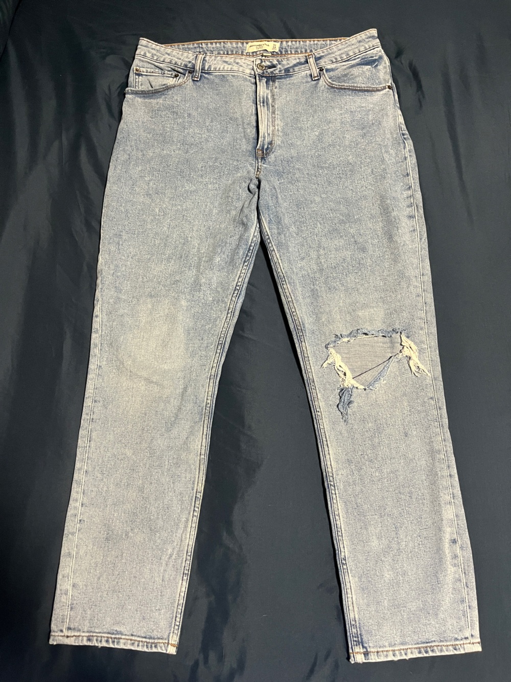 Abercrombie & Fitch Faded Light Blue Skinny Jeans with Knee Rip